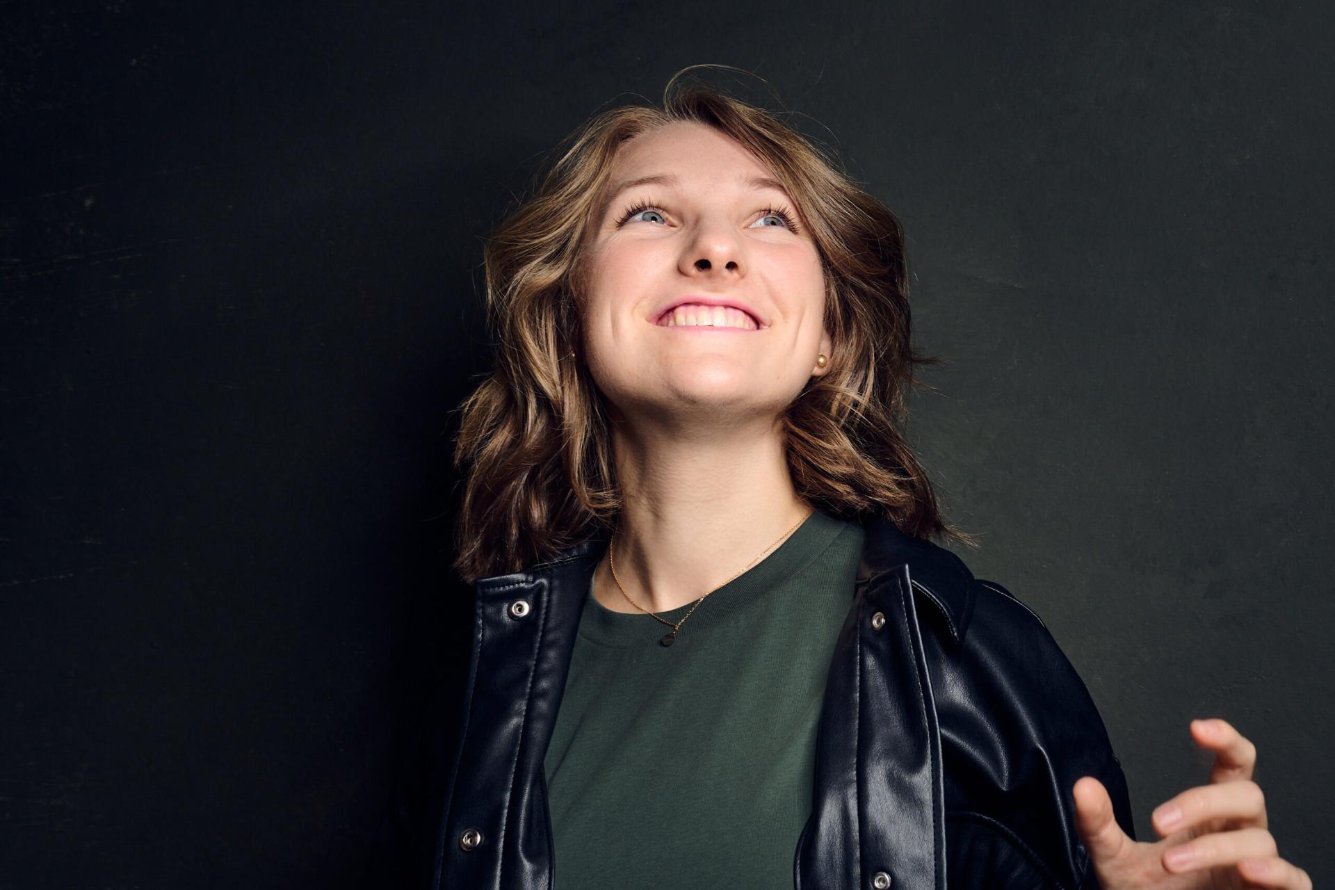 Chorleiterin Anna Goeke