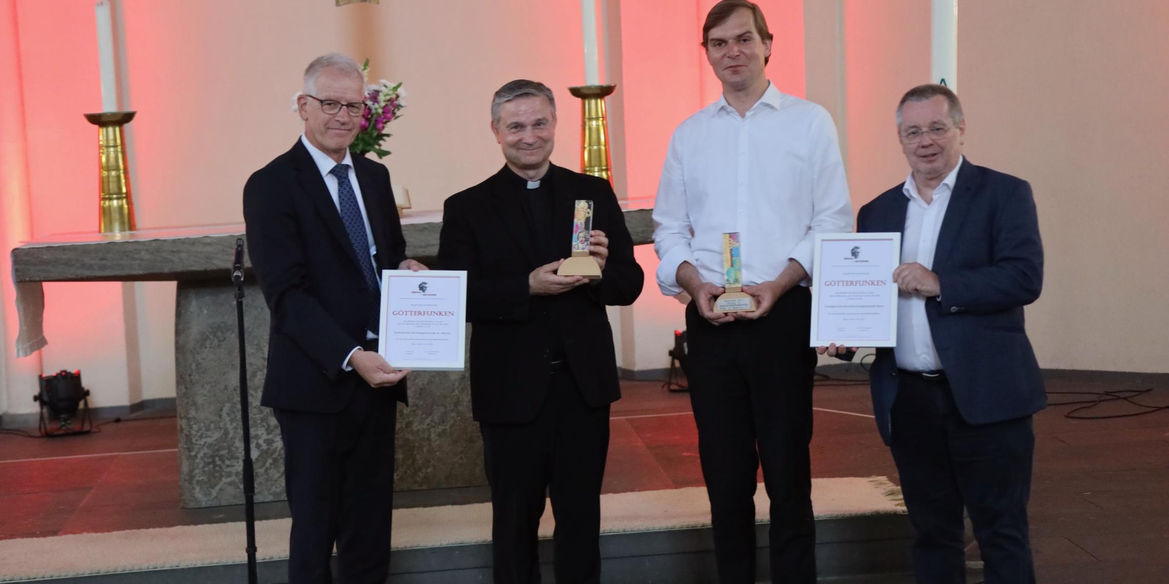 Hans Christoph Pakleppa, Msgr. Dr. Markus Hofmann, Pfarrrer Dr. Martin Gröger und Dr. Stephan Eisel (v.l.)