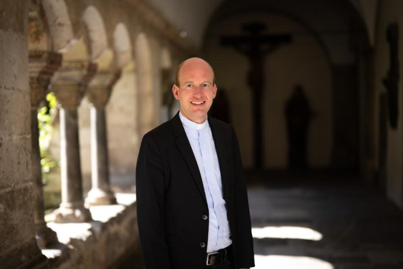 Jasper Kaplan Dr. Christian Campanile Bonn