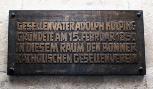 Gedenktafel im Kapitelsaal des Bonner Münsters � Sentis / Stadtdekanat Bonn Gedenktafel im Kapitelsaal des Bonner Münsters � Sentis / Stadtdekanat Bonn