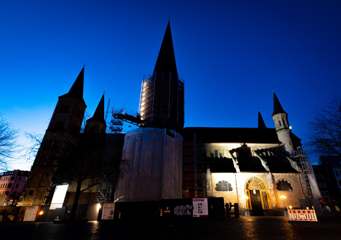 Innenansichten Bonner Münsterbasilika-51